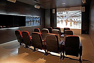 《女神异闻录5》系列全球销量突破1000万 半价促销庆祝